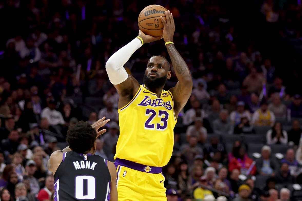 NBA禁区艺术大师：邓肯产量惊人，约基奇效率称王，詹姆斯表现超预期