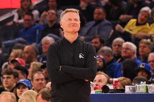 pg电子秘籍-科尔：现在有六支球队都可能掉进附加赛 大家都在拼命争夺排名